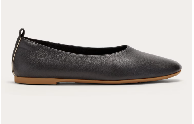 comfortable teacher shoes. Image of black day glove flat in leather.